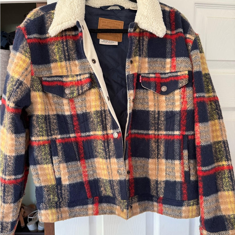 Levi's plaid fleece lined jacket